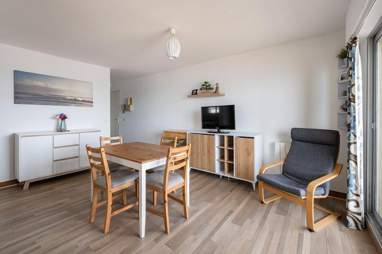 Charmant Appartement Face A La Mer Avec Balcon Houlgate Luaran gambar